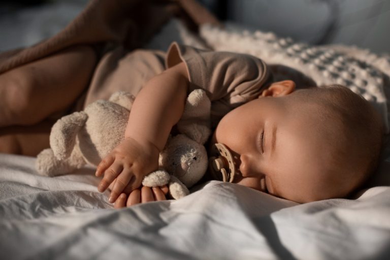 When Do Babies Sleep 7pm To 7am: Baby Sleeping Guide