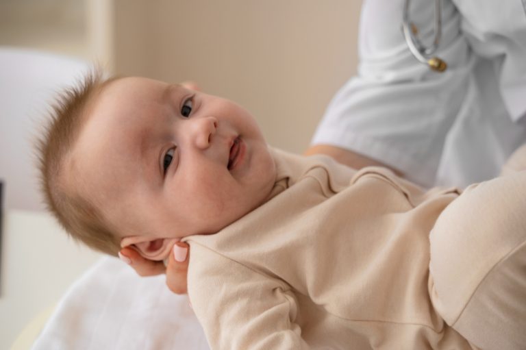 When Should Babies Be Able To Hold Their Head Up?