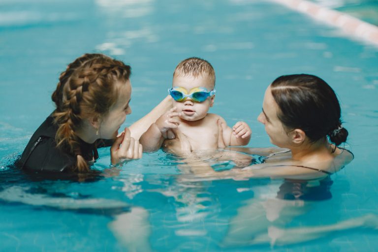 When Can Babies Learn To Swim: Introducing Swimming to Baby