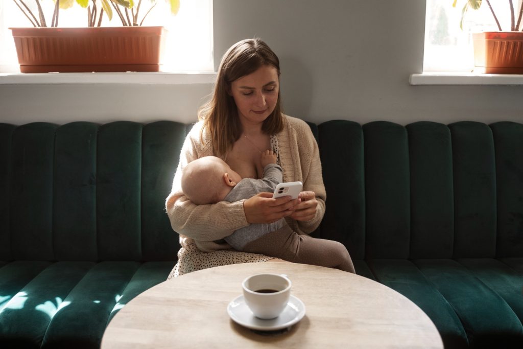 When Does Milk Supply Regulate When You’re Breastfeeding?