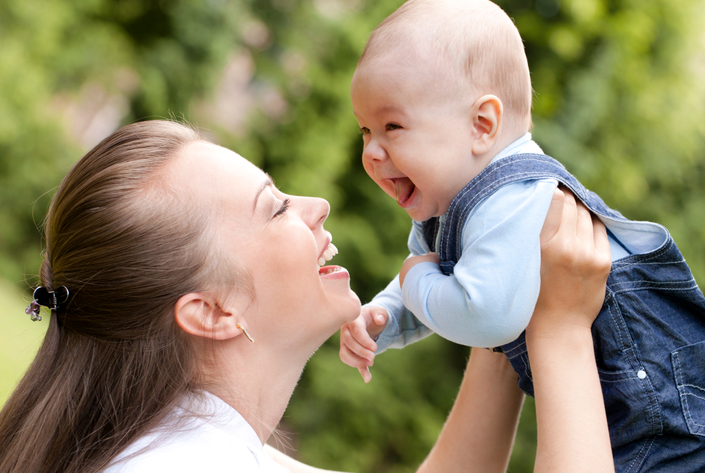 How To Make A Baby Laugh? The Ultimate Baby Laughter Guide