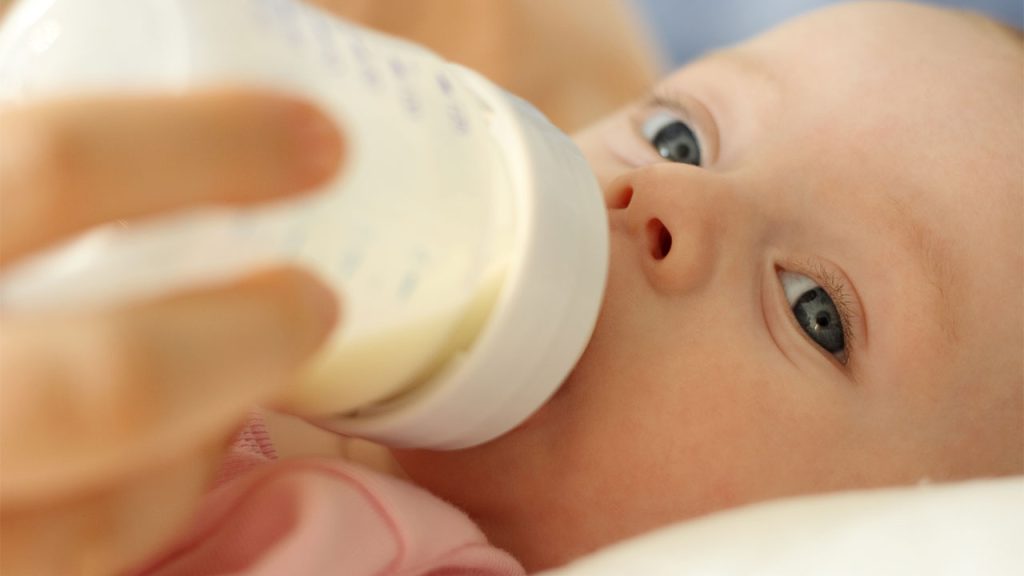 When to Wean Your Baby Off Formula: Signs and Tips for a Smooth Transition