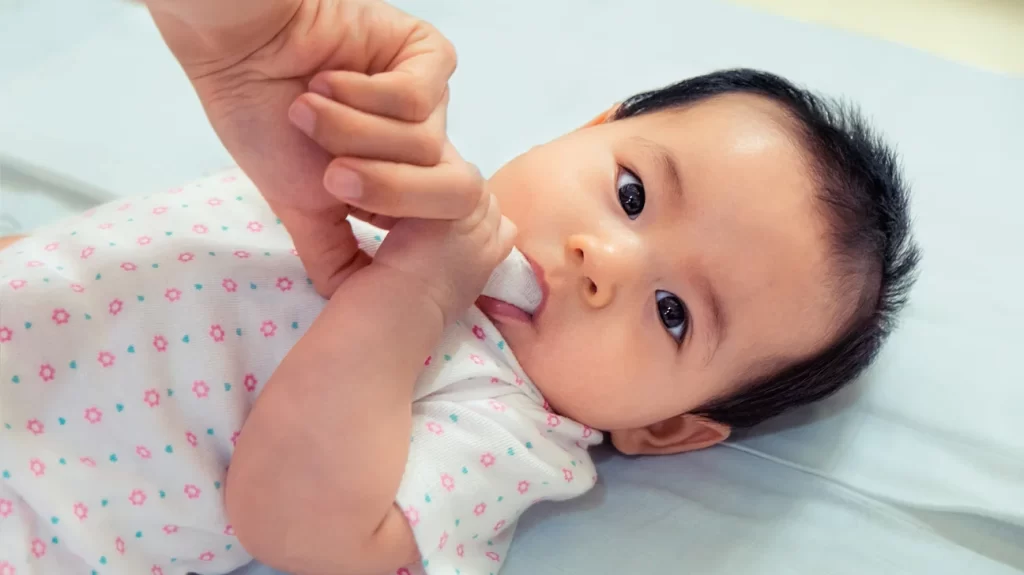 How To Clean Babies Tongue? Cleaning Your Baby’s Tongue
