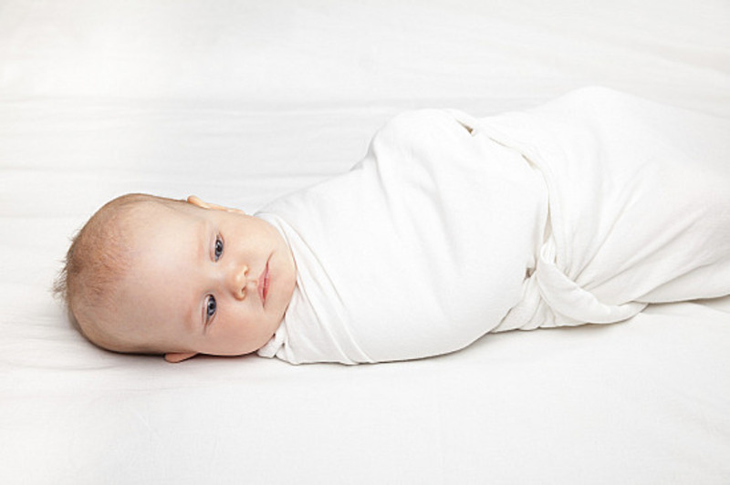 Strategies for Soothing and Minimizing the Moro Reflex