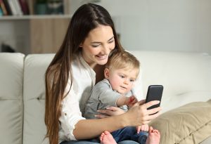 role of social media in parenting advice