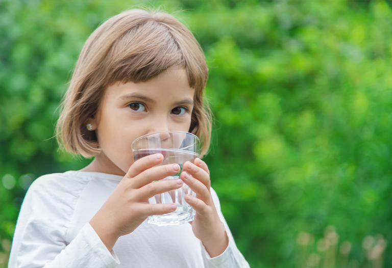 5 Strategies To Maintain Water Intake For Kids In Winter